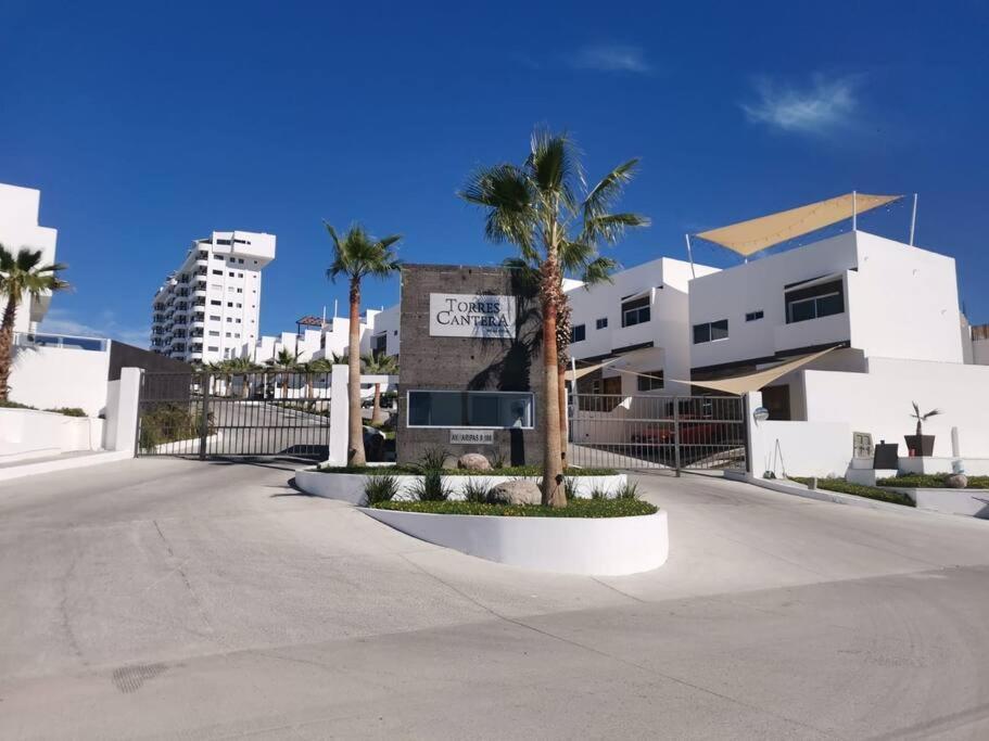 Condo En Torres Cantera De 2 Recamaras 2 1/2 Banos Ла Пас Екстериор снимка